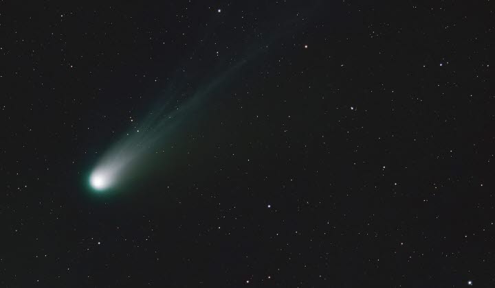 Meteorit över natthimmel