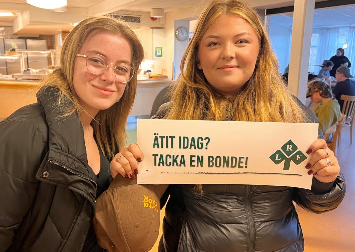 Cisela Nordmark och Agnes Stenberg hade åkt från Forlsundagymnasiet i Umeå för att besöka peppdagen.