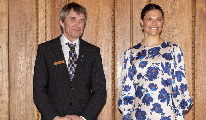 LRF Mjölks guldmedalj: Peter Edholm, Nordingrå tillsammans med Kronprinsessan Victoria