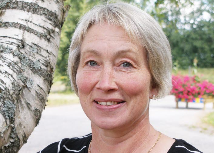 Ann-Kristin Isaksson, driftsledare på Öjebyns trädgårdsförsöksstation. 